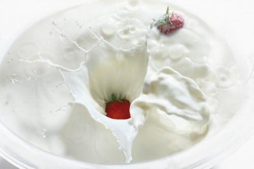 Độc đáo với các loại sữa rửa mặt tự chế “đuổi” mụn hiệu quả 4