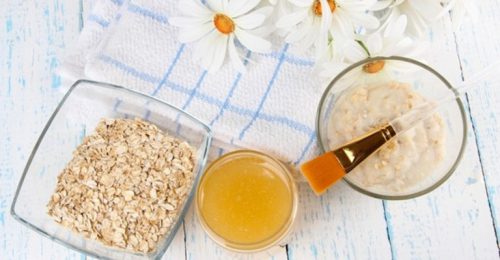 trị mụn trứng cá bằng dầu dừa